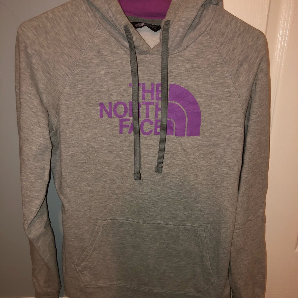Women’s sweatshirt